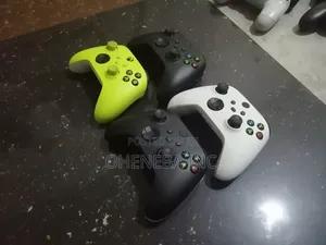 Xbox Series S Original Wireless Controllers