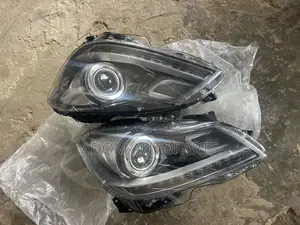 Mercedes Benz C250 W204 Led Headlight Pair