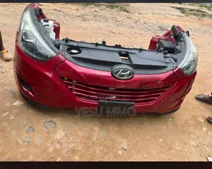Hyundai Tucson 2012 Front Cut