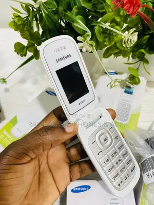 New Samsung GT-E1080 White
