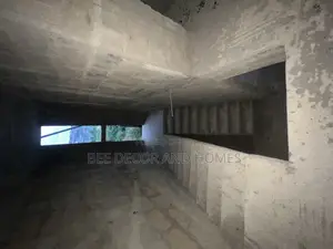 5bdrm Mansion in A.C.P Kwabenya, Accra Metropolitan for sale