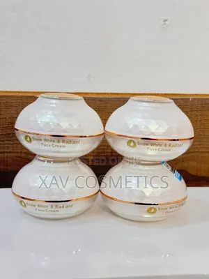 Photo - Snow White Radiant Face Cream