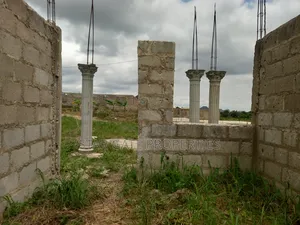 8 Bedrooms House for Sale at Mampongteng