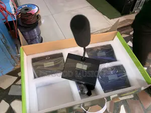 Shure a-4 4in1 Digital Wireless Conference Microphone
