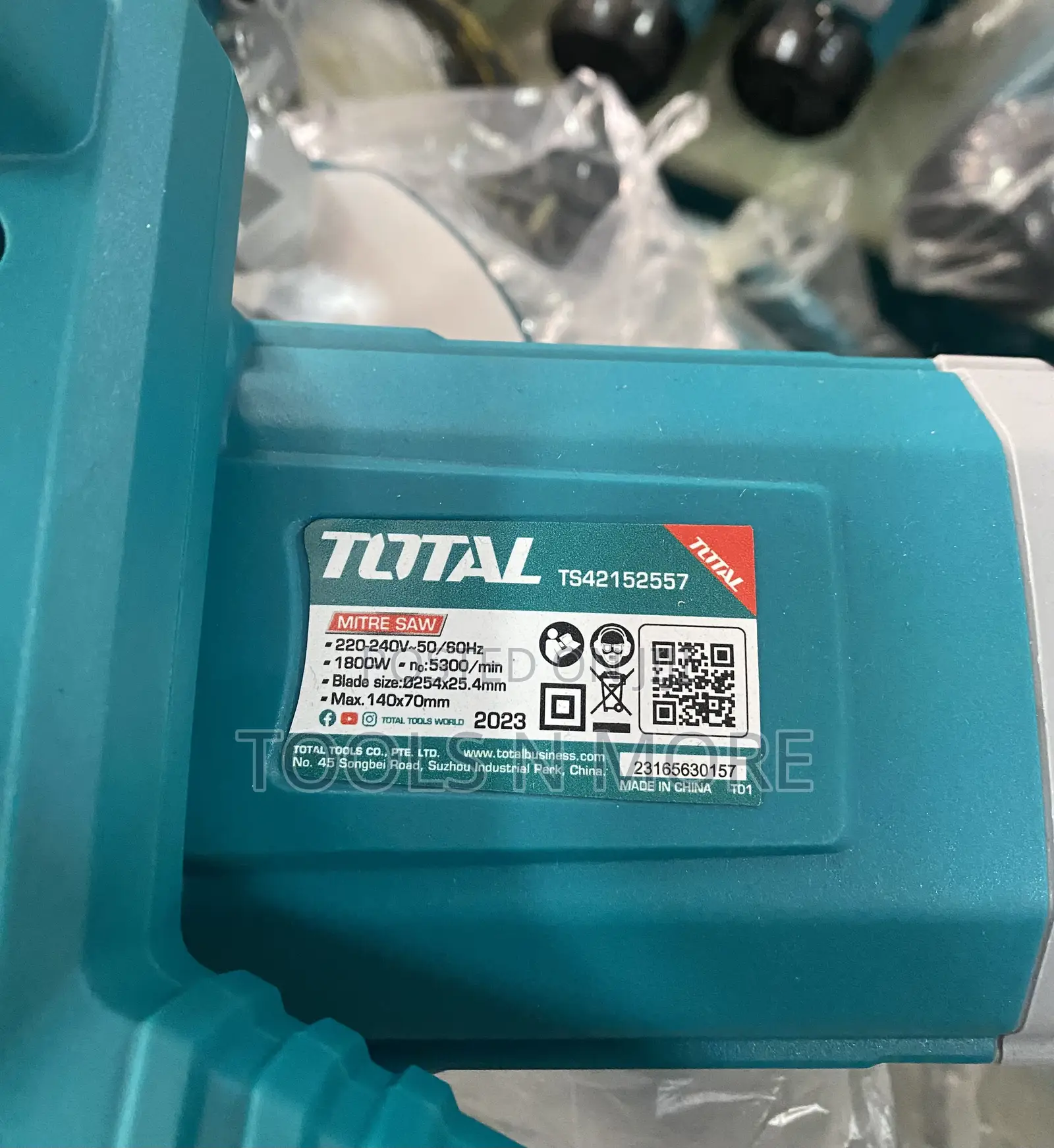 Total Mitre Saw 1800w 10”
