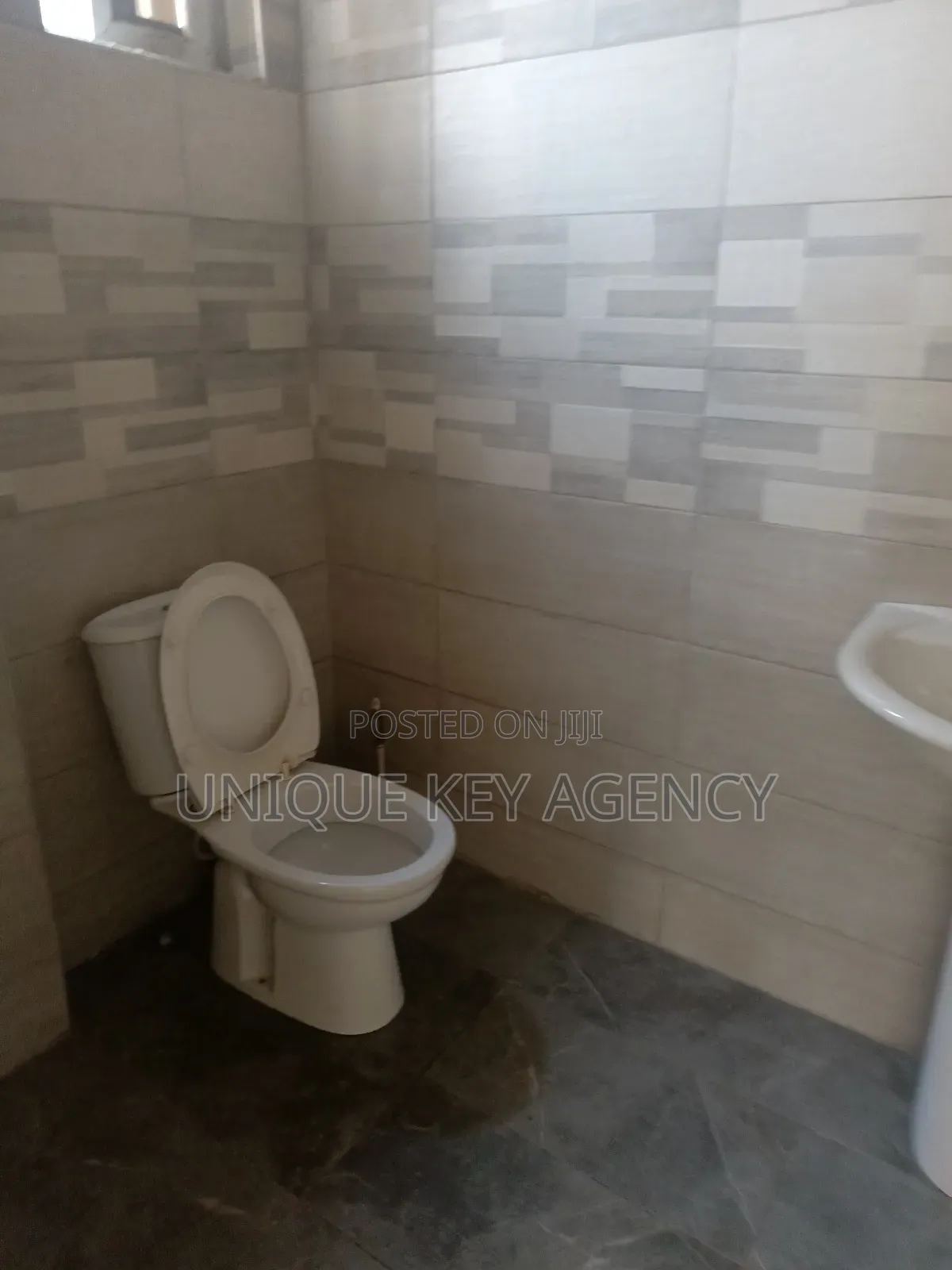 2bdrm Apartment in Unique Key Agency, A&C Mall Area for rent