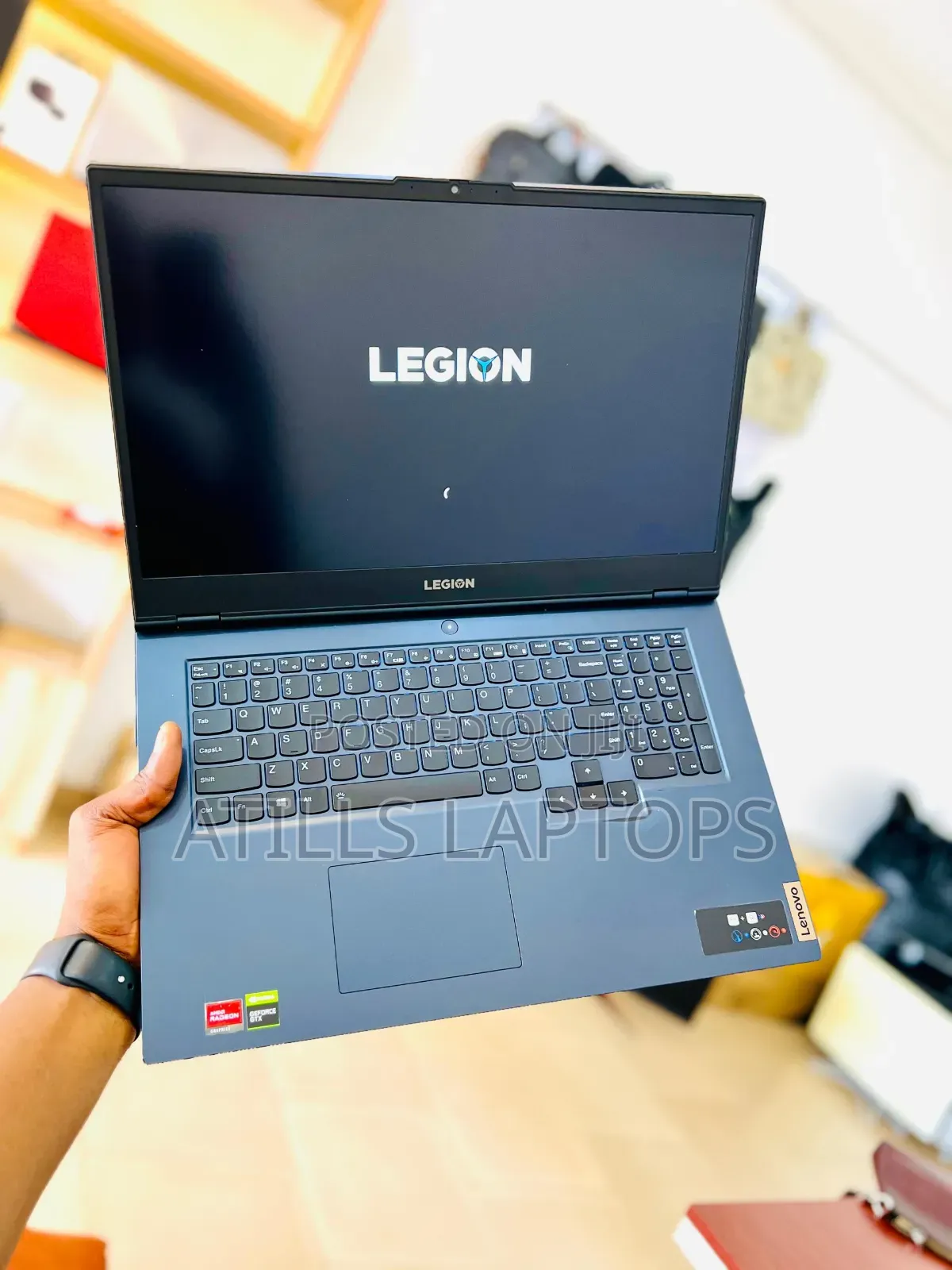 Laptop Lenovo Legion 5 16GB AMD Ryzen 5 SSHD+SSD 1.5T