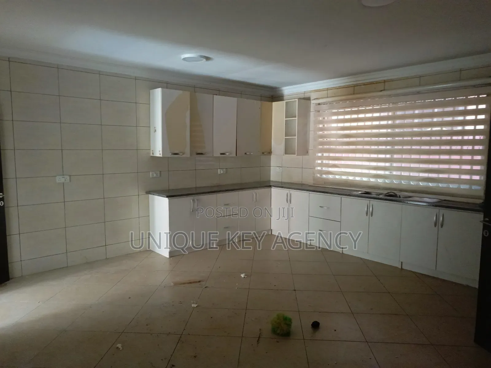 3bdrm House in Unique Key Agency, Tseaddo for rent