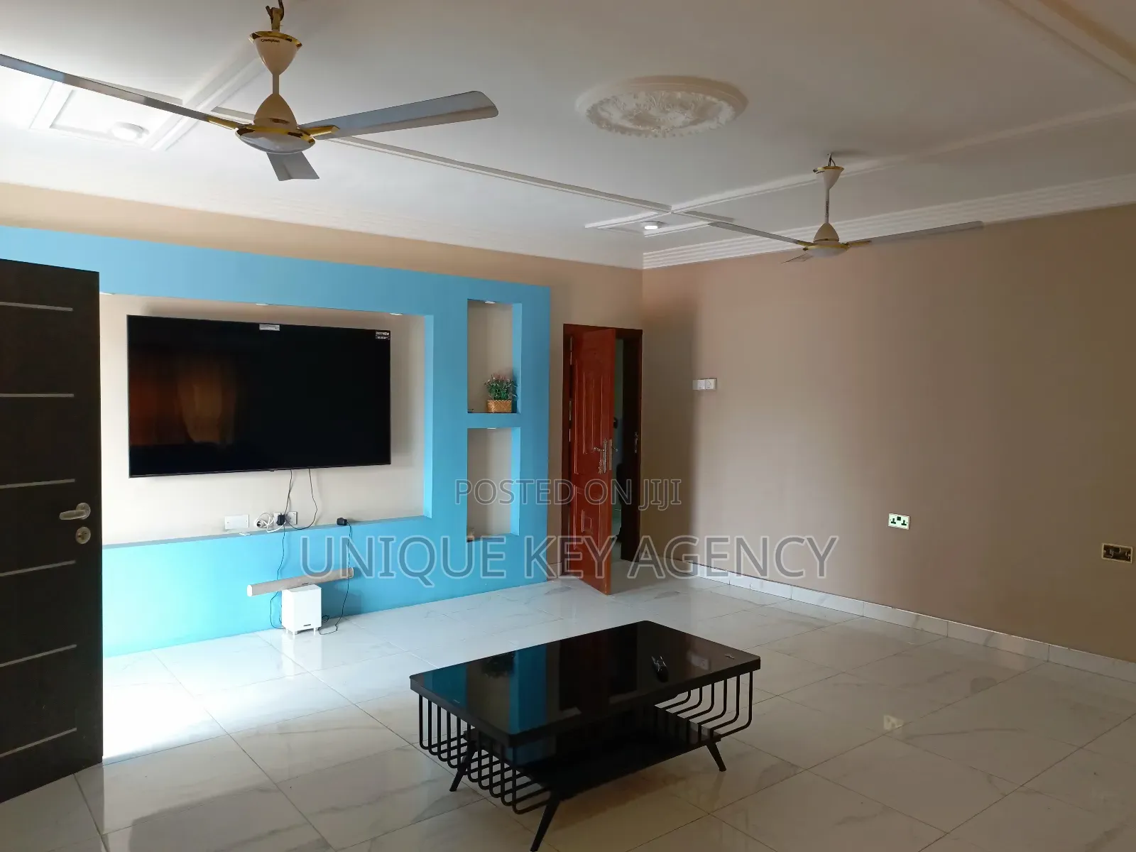 5bdrm House in Unique Key Agency, Tseaddo for rent