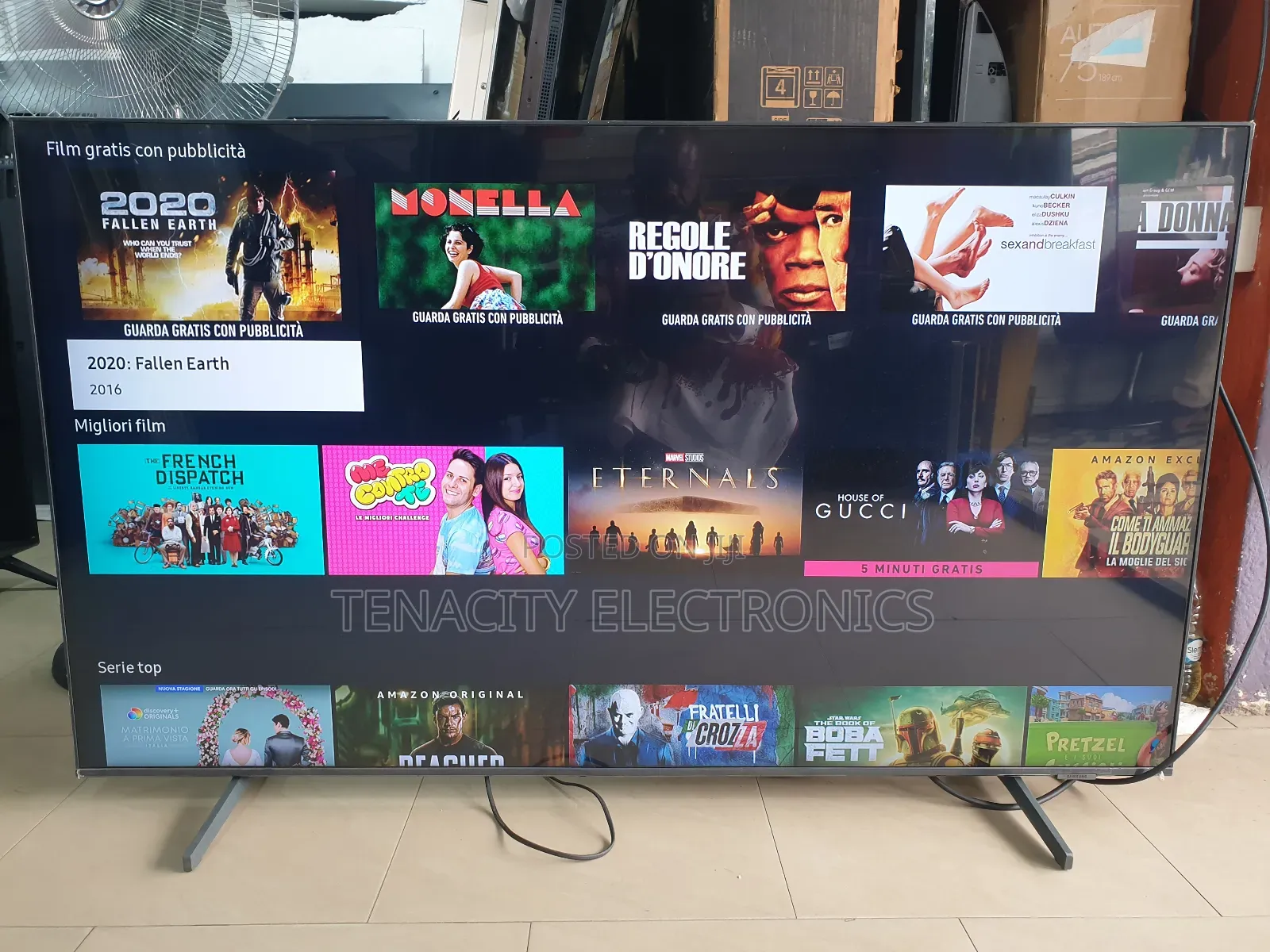 Qled Samsung 55"UHD HDR Smart Satellite TV