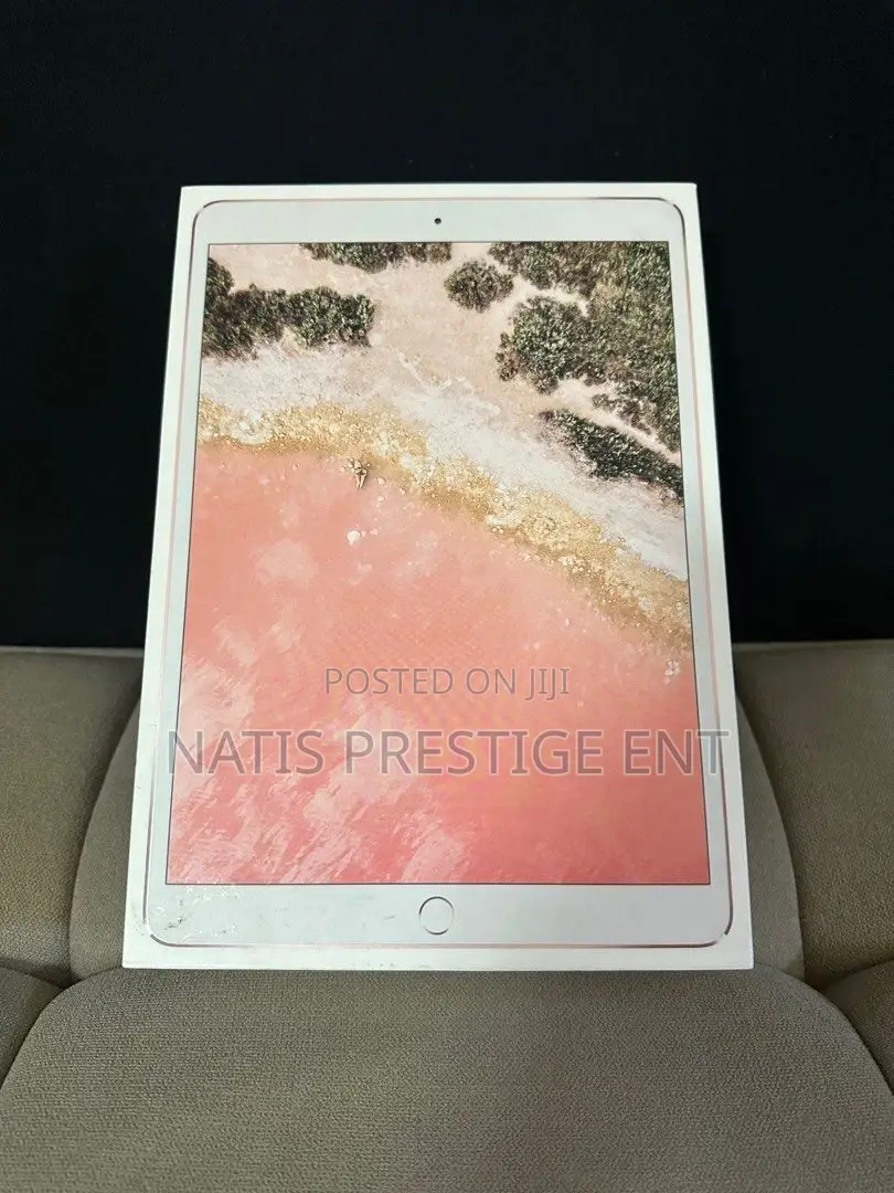 New Apple iPad Pro 9.7 (2016) 8 GB