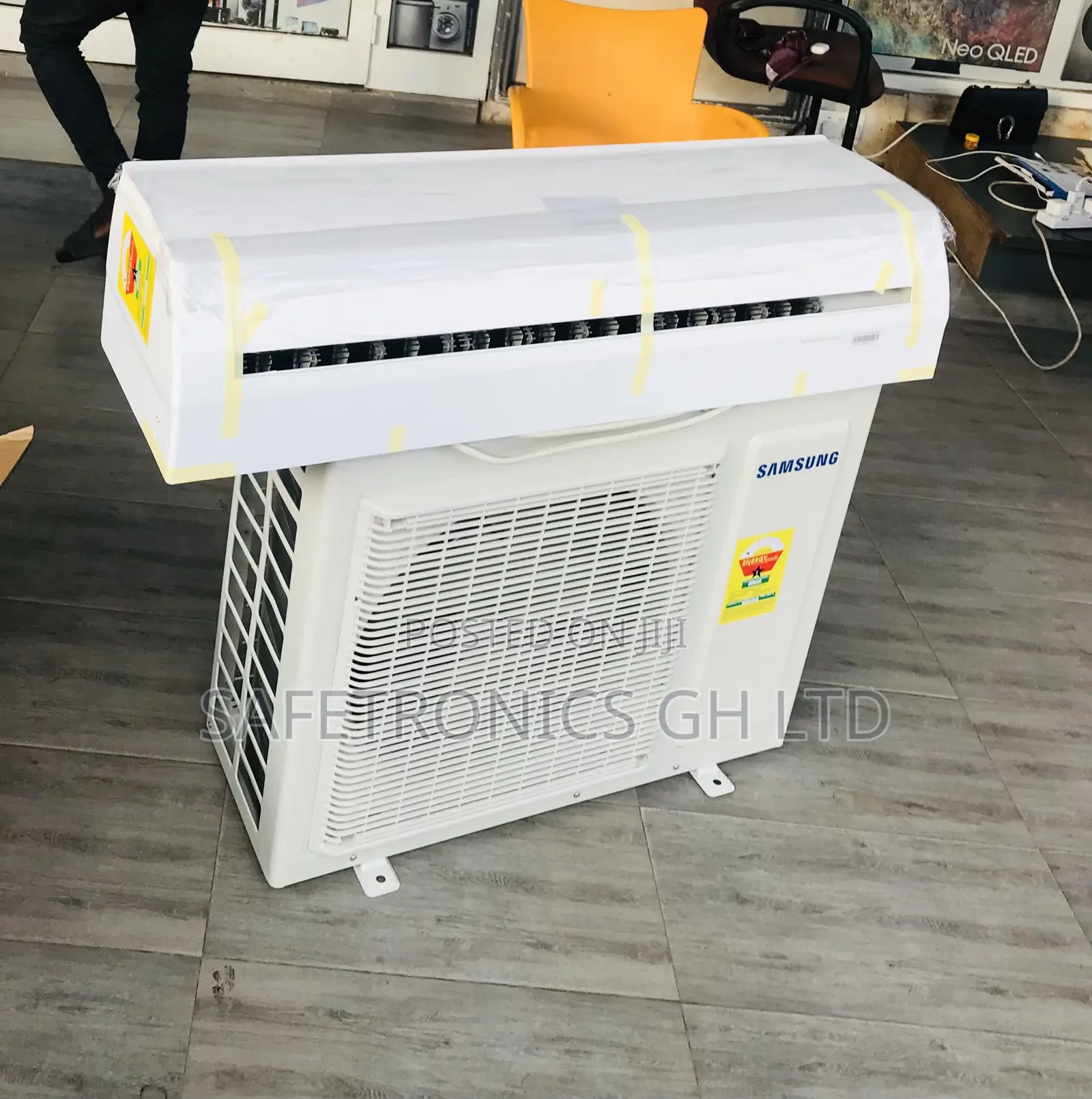 Brand New 2.5hp Gas Samsung White R410 AC