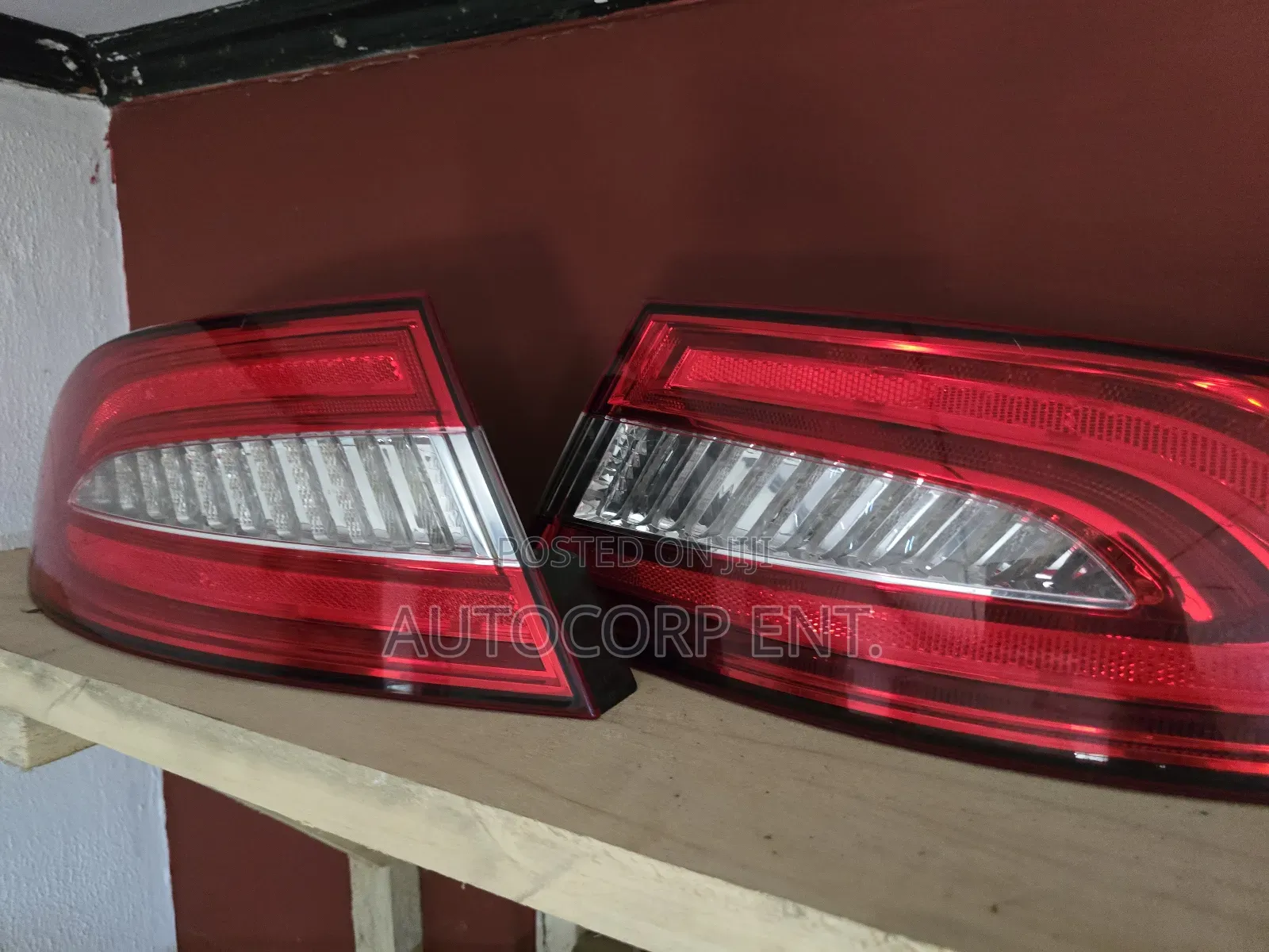 Jaguar XF X250 Taillight