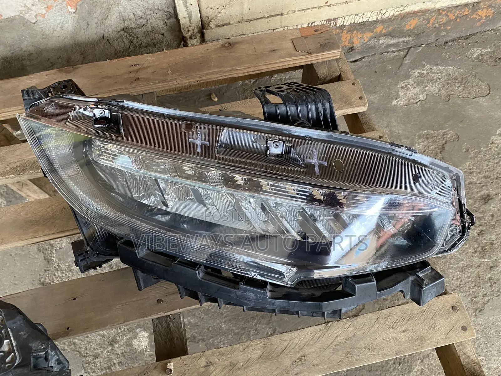 Honda Civic 2016- 2020 Original Headlight Left Touring Used