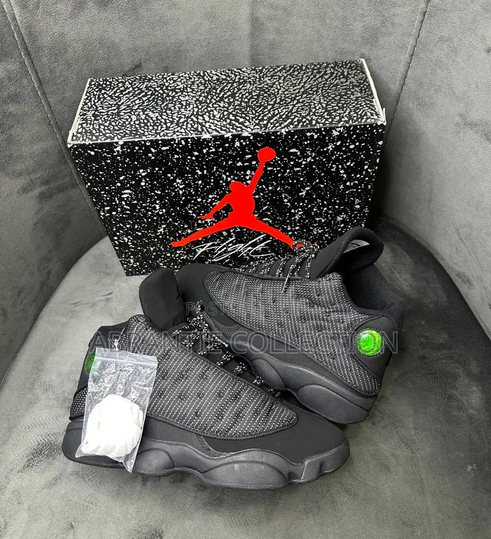 Air Jordan Retro 13 Black Cat