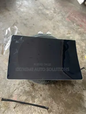 Ford F150 2019 Door Glass