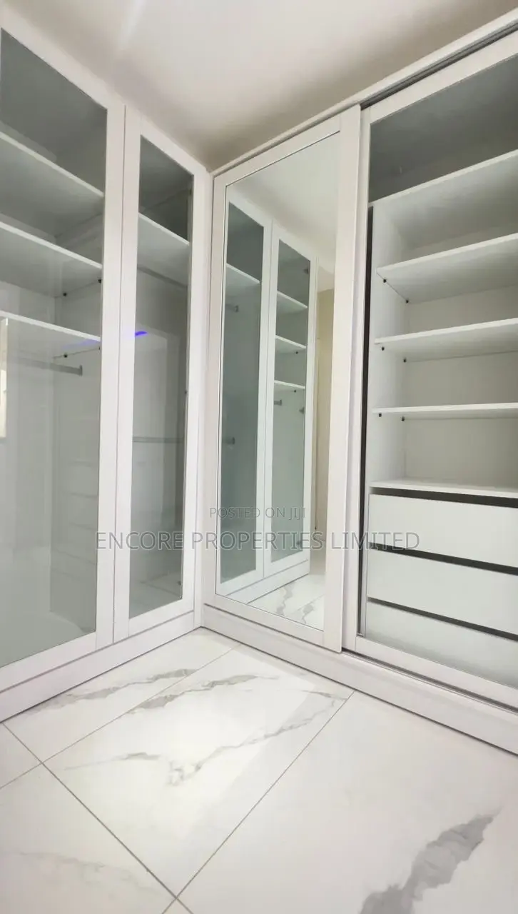 5bdrm House in Encore Properties, East Legon for sale