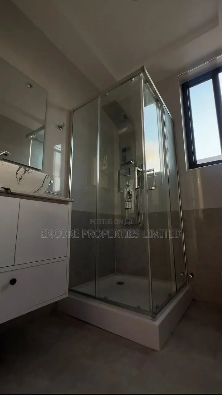 5bdrm House in Encore Properties, East Legon for sale