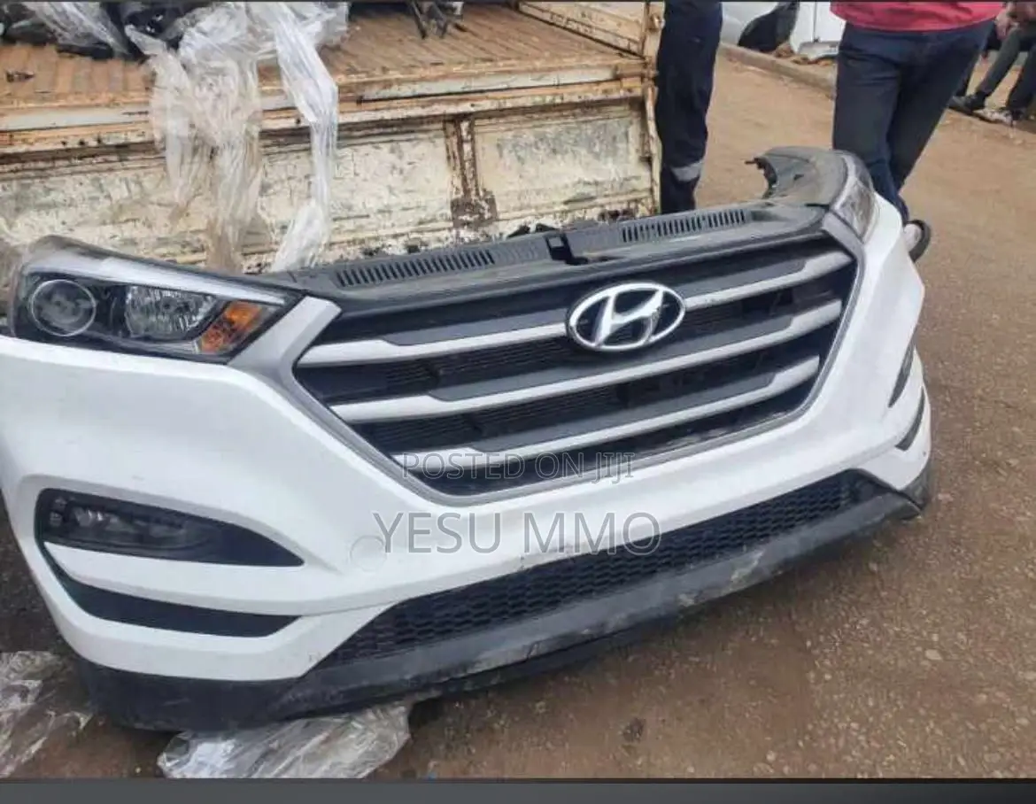 Hyundai Tucson 2018 Front Cut