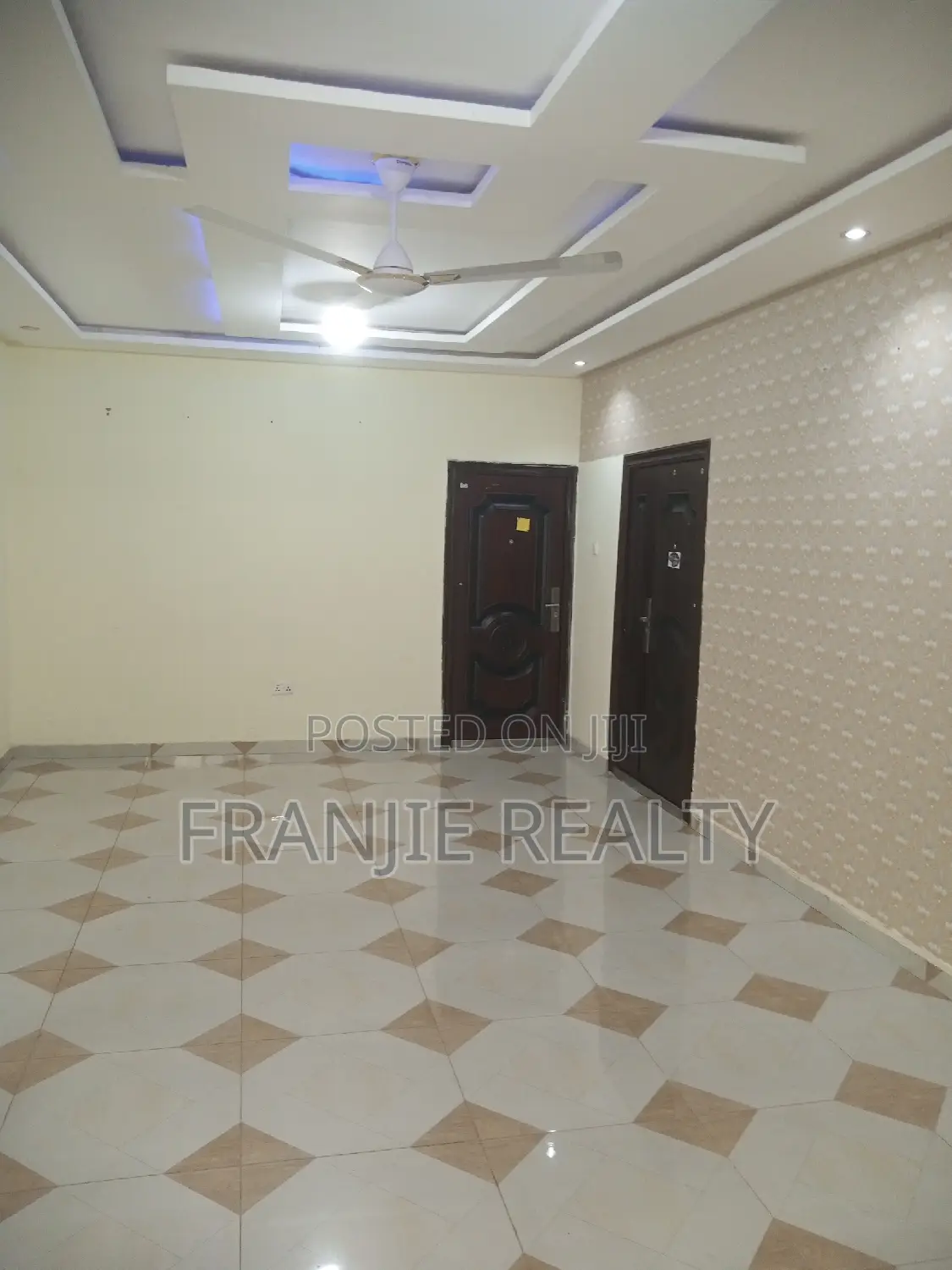 2bdrm Apartment in West Hills Mall Area for rent