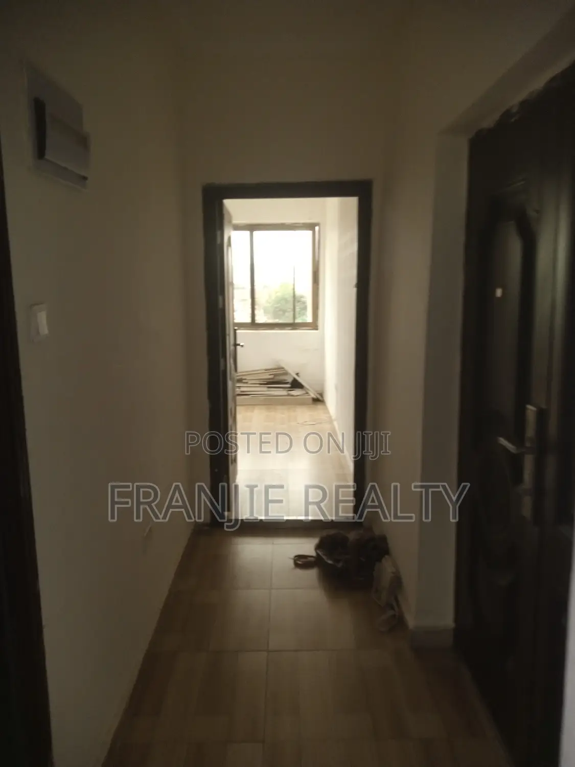 2bdrm Apartment in West Hills Mall Area for rent