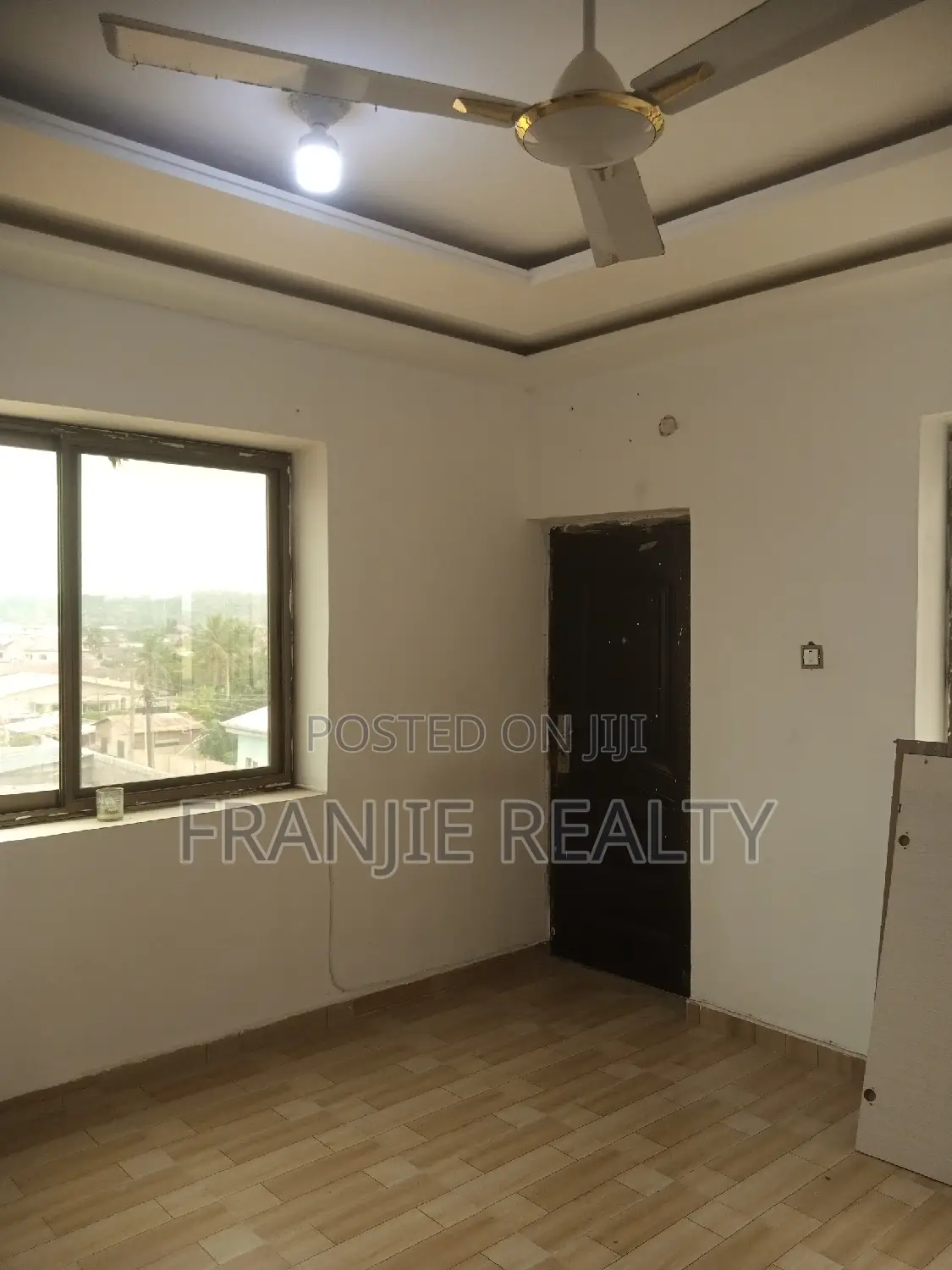 2bdrm Apartment in West Hills Mall Area for rent