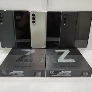 New Samsung Galaxy Z Fold3 5G 256 GB Black
