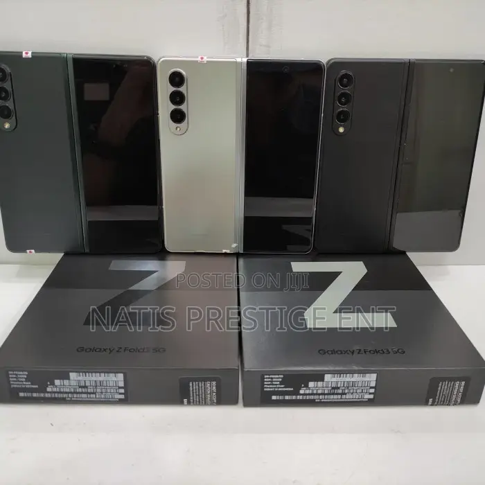 New Samsung Galaxy Z Fold3 5G 256 GB Black