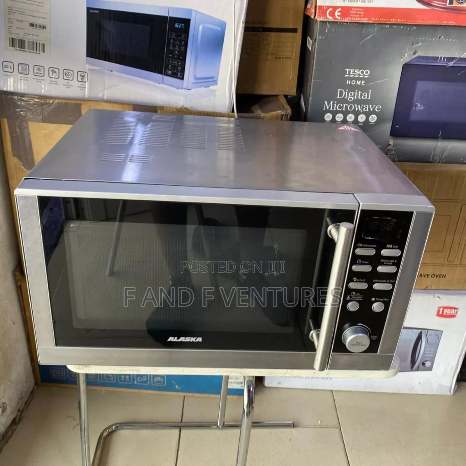 Digital Microwave With Grill - 25