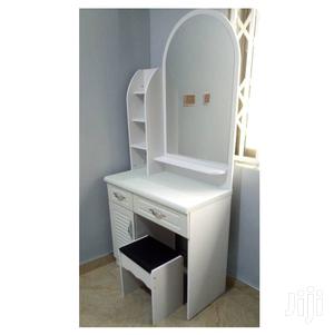Dressing Mirrior