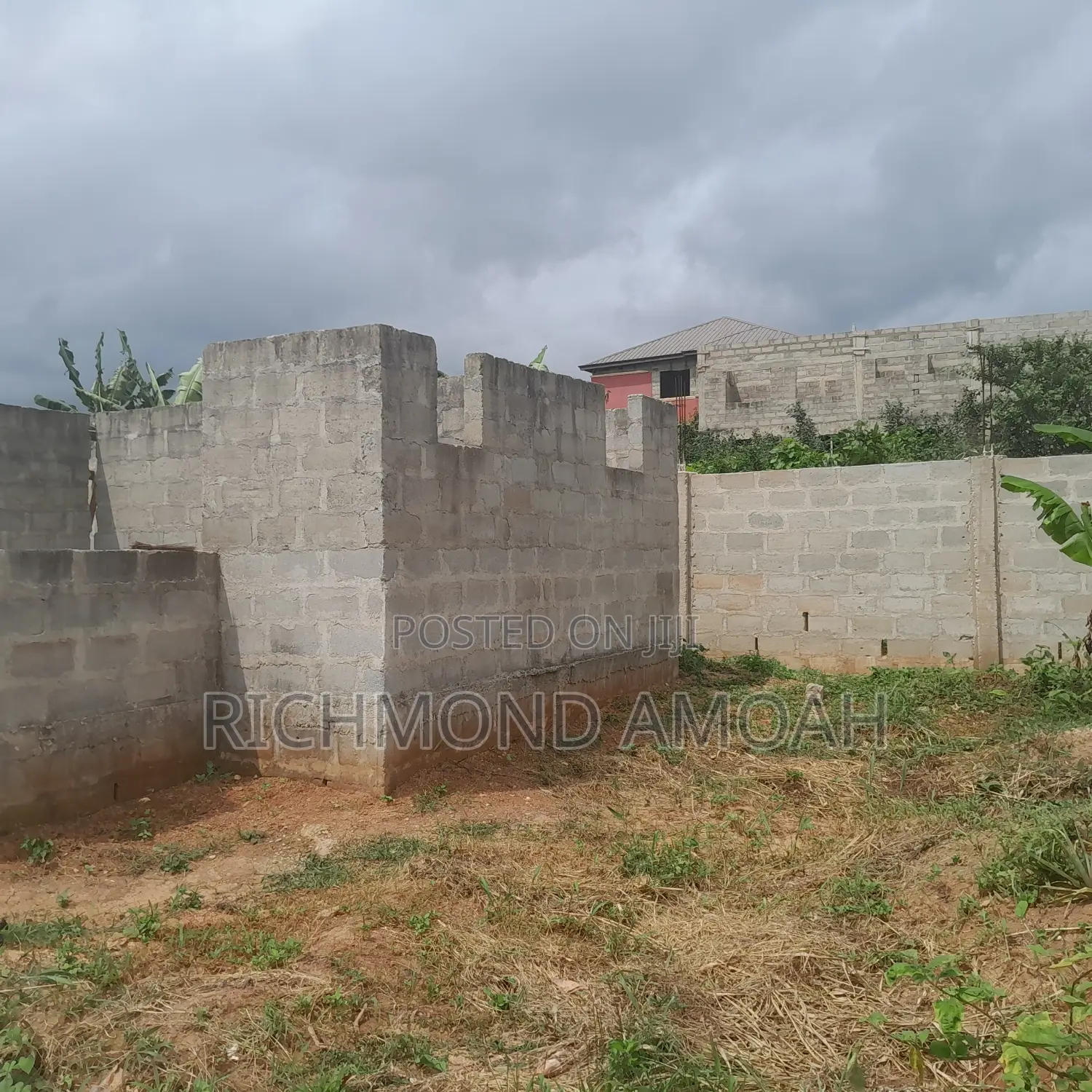 Plot With Uncompleted Building for Sale at West Fijia
