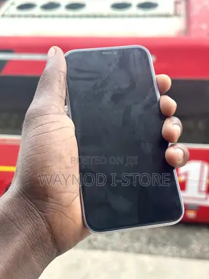 Apple iPhone 11 64 GB Purple