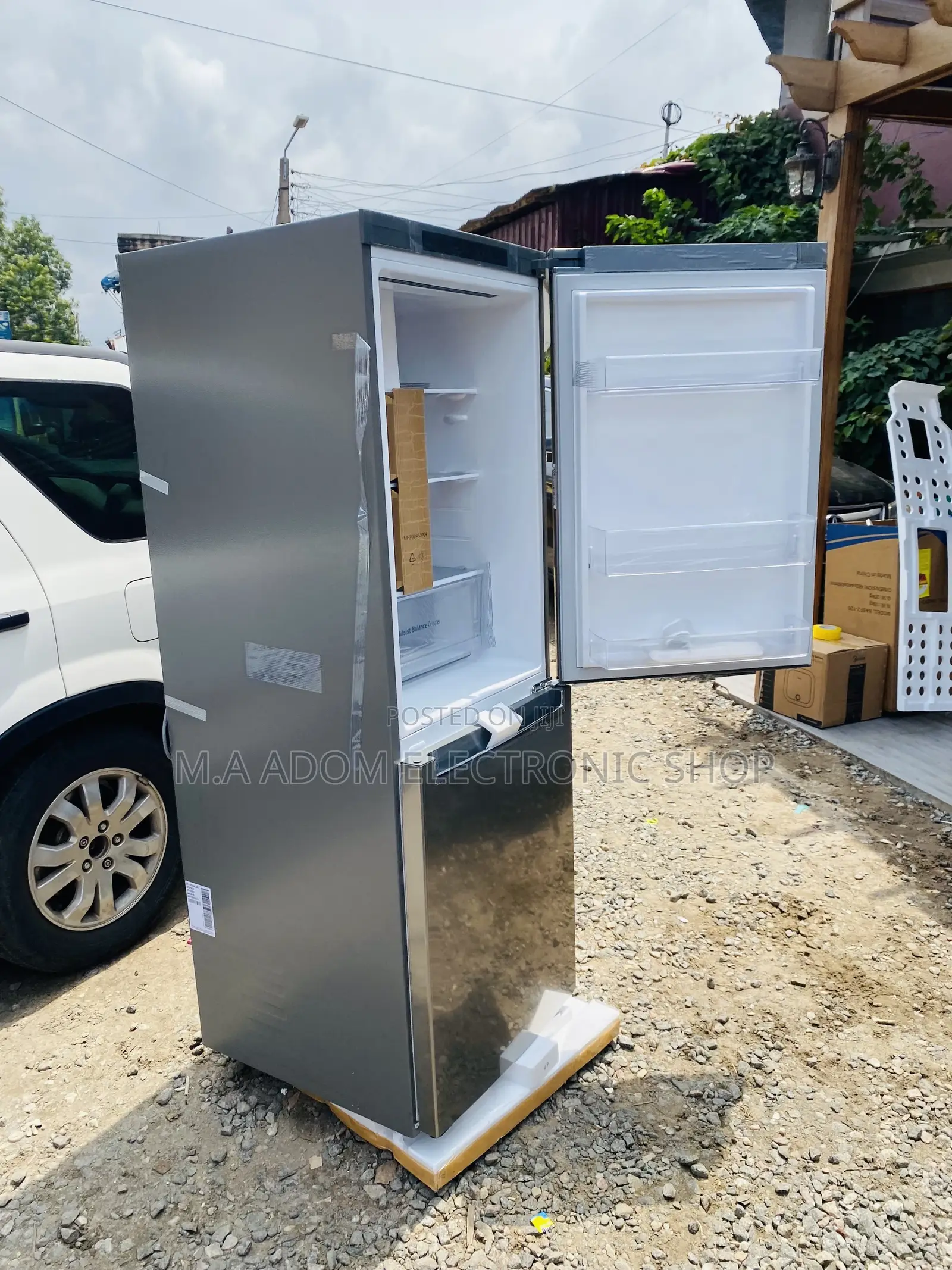 Extremely Cooling LG GC-B399NLJM 335L Bottom Freezer Fridge.