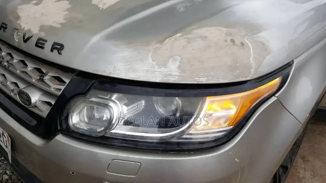 Range Rover Sports 2014 Headlights