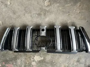 Land Cruiser Prado 2018 Front Grille