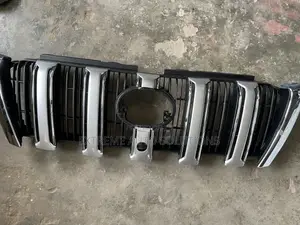 Land Cruiser Prado 2018 Front Grille