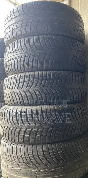 Home Used Car Tyres Available in Sizes