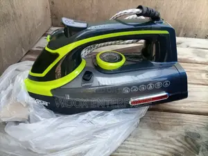 Avinas Steam Iron