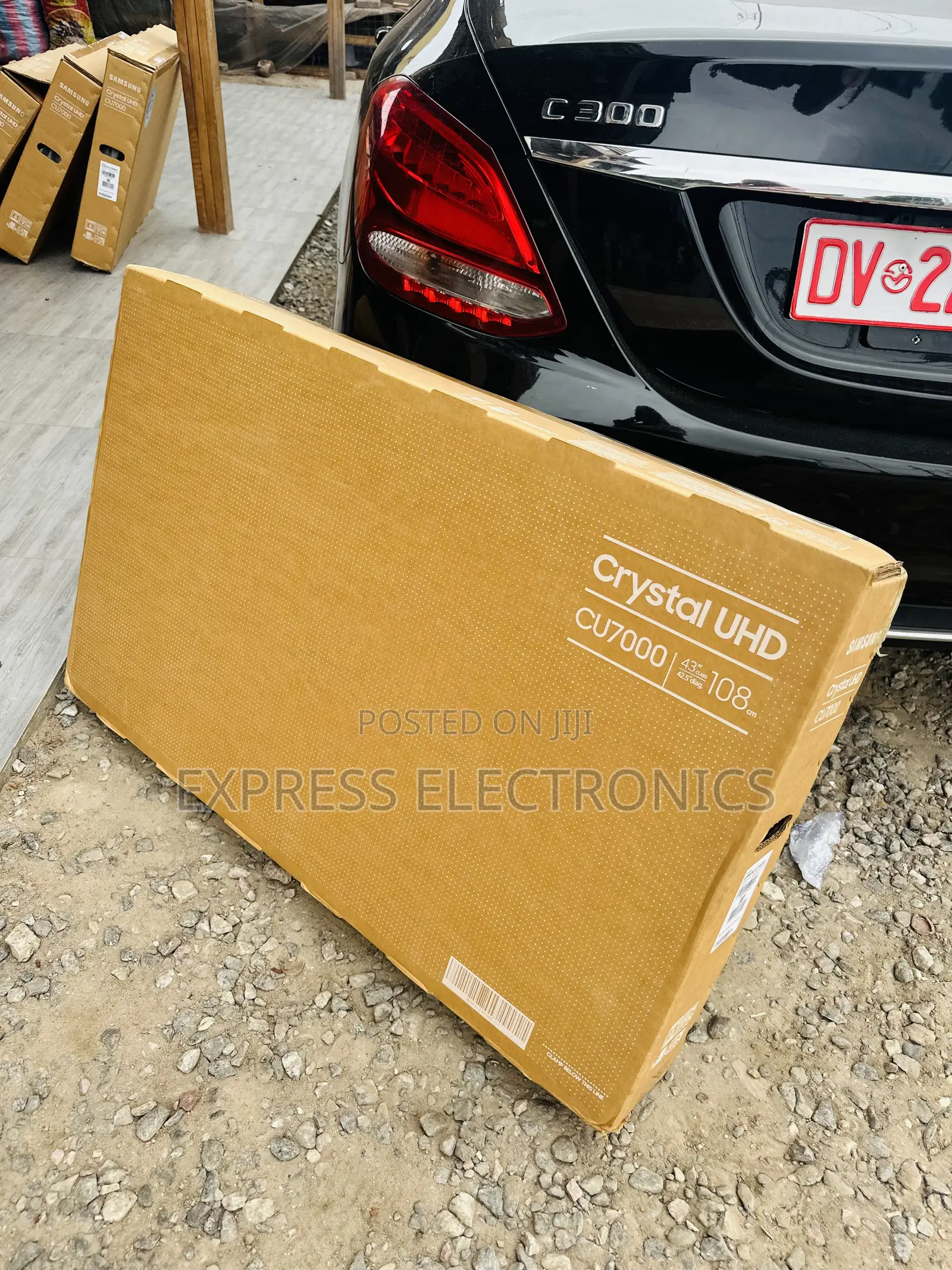 Cu7000 43” UHD Smart Samsung 43” Glossy Screen