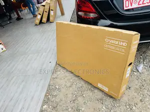 Crystal Glossy Slim UHD Smart Samsung 43” Cu7000