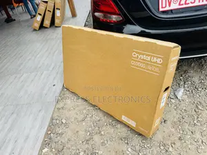 Crystal Glossy Slim UHD Smart Samsung 43” Cu7000