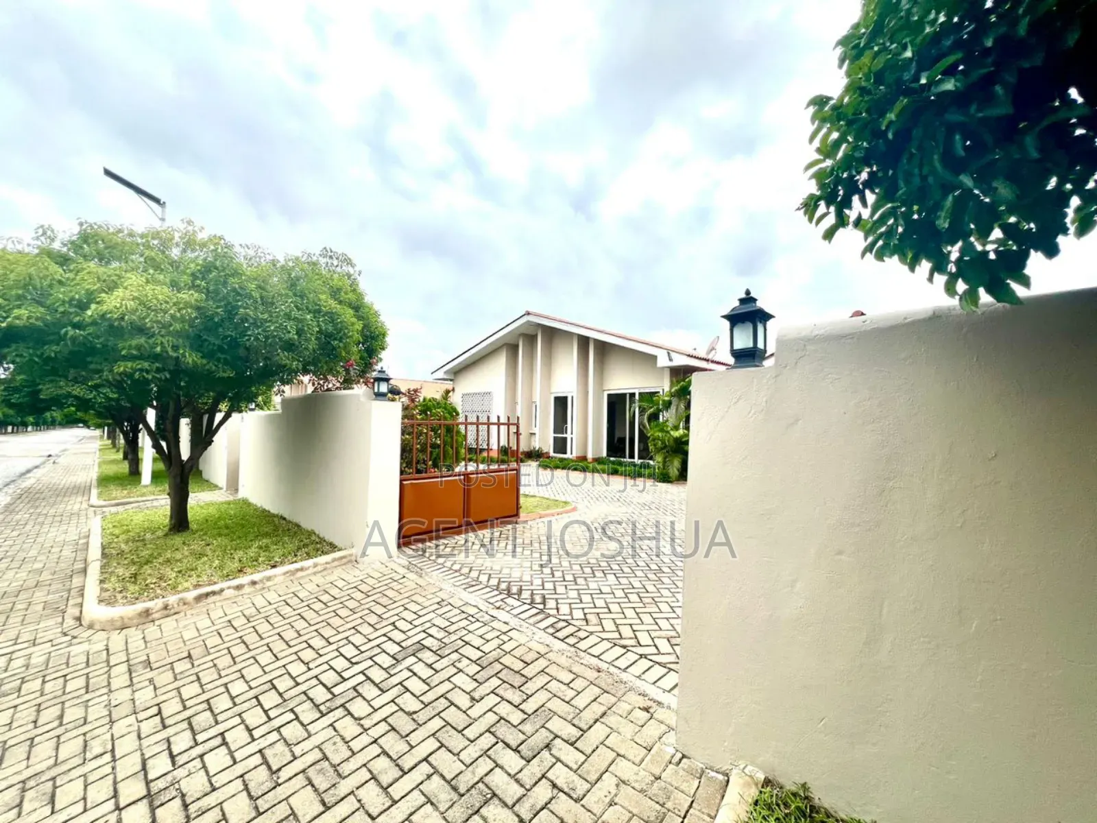 4bdrm House in Regimanuel Estate, Airport Residential Area for rent