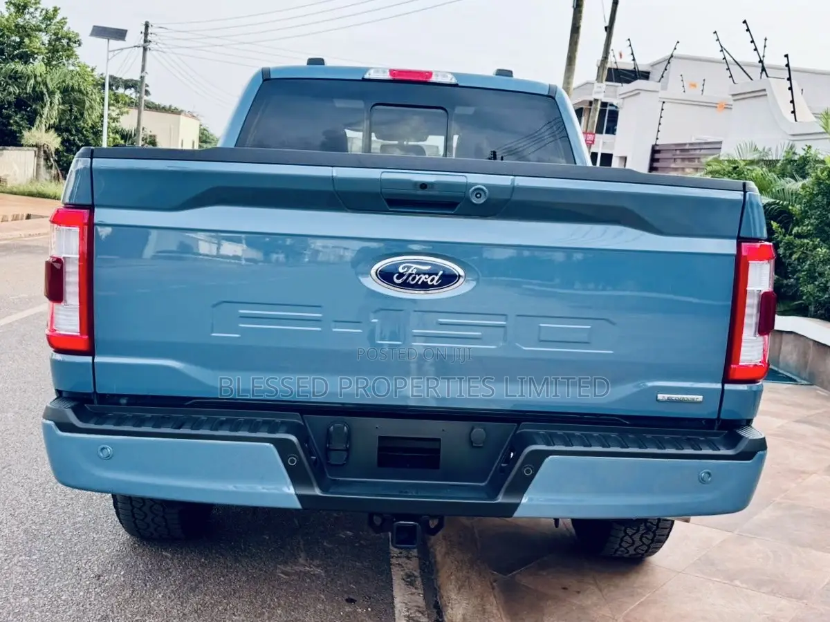 Ford F-150 LARIAT 2023 Blue