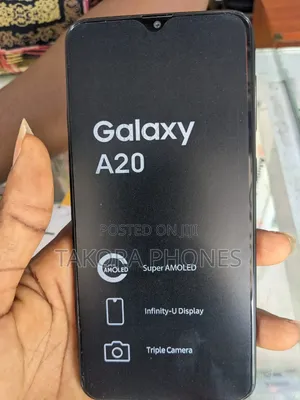 Samsung Galaxy A20 64 GB Black