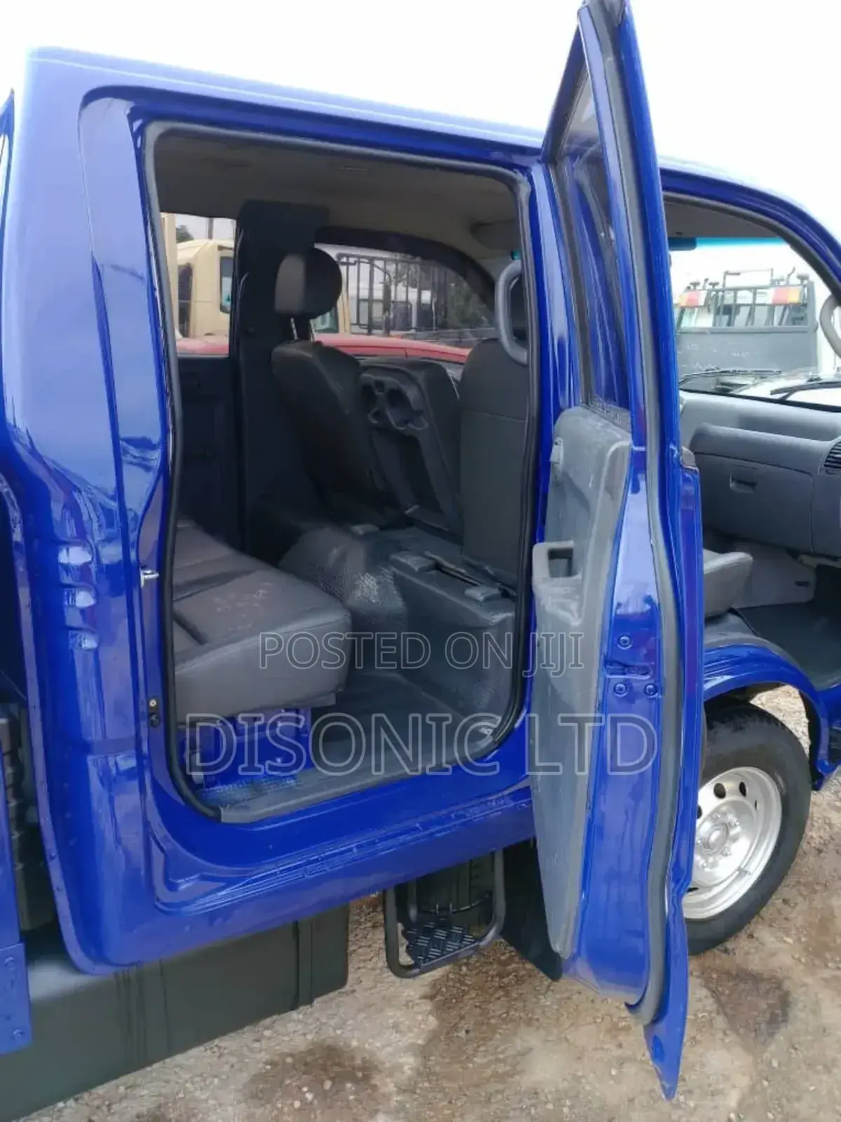2015 Kia Bongo 
Double Door
Has a Lift Gate