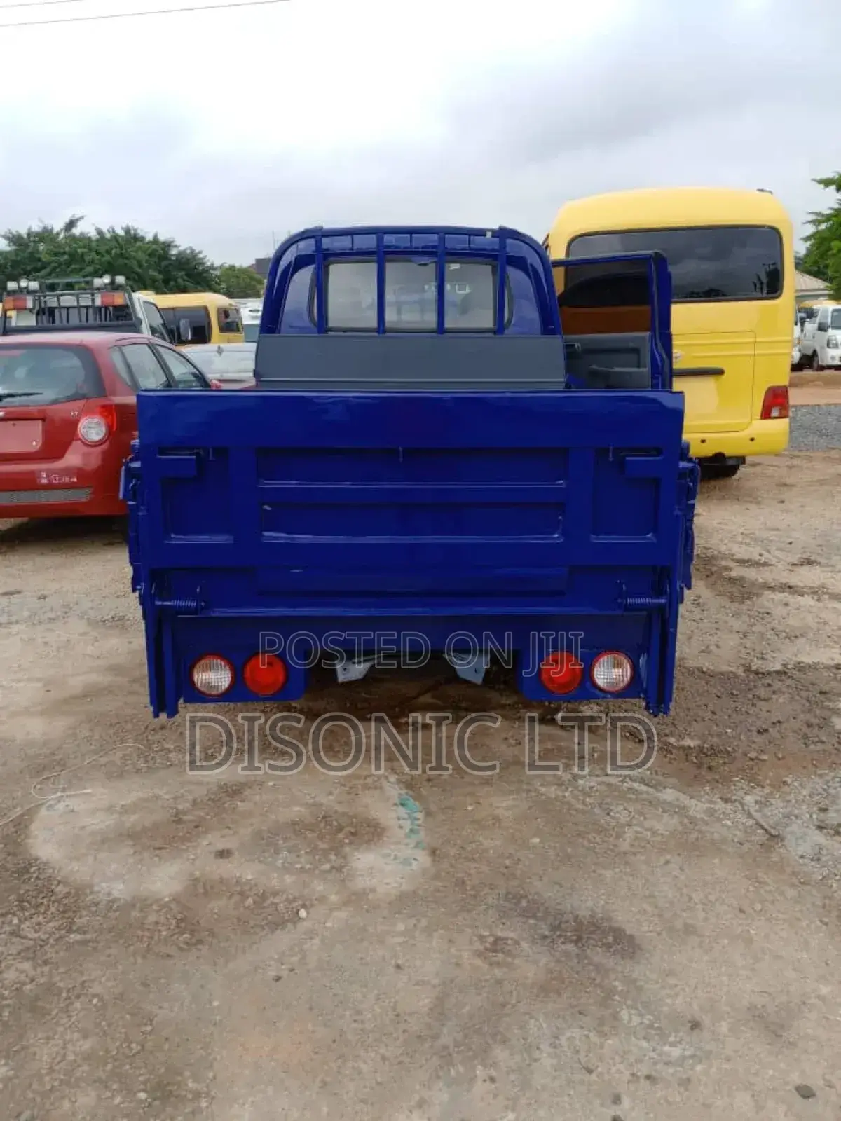 2015 Kia Bongo 
Double Door
Has a Lift Gate