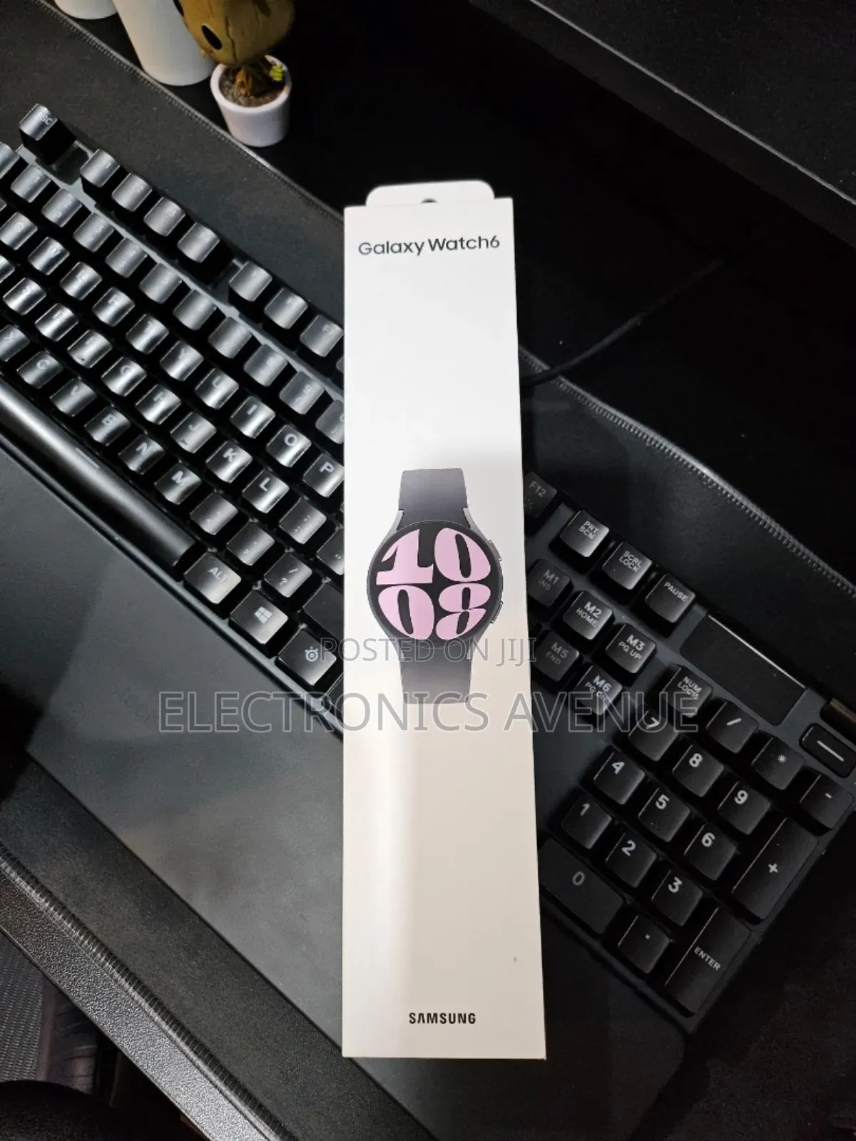 44mm Samsung Galaxy Watch6 Sealed in Box