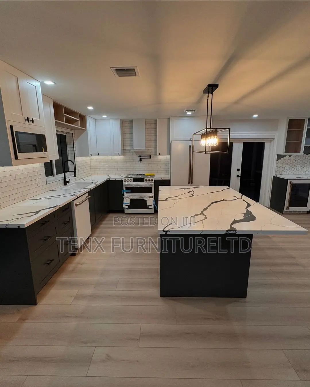 Kitchen Cabinet (Island In) All Colours