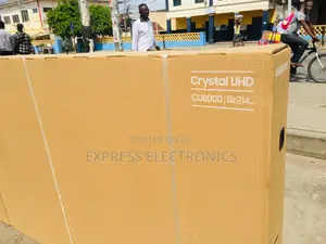 Uhd Smart Samsung 85”Cu8000 Glossy Screen