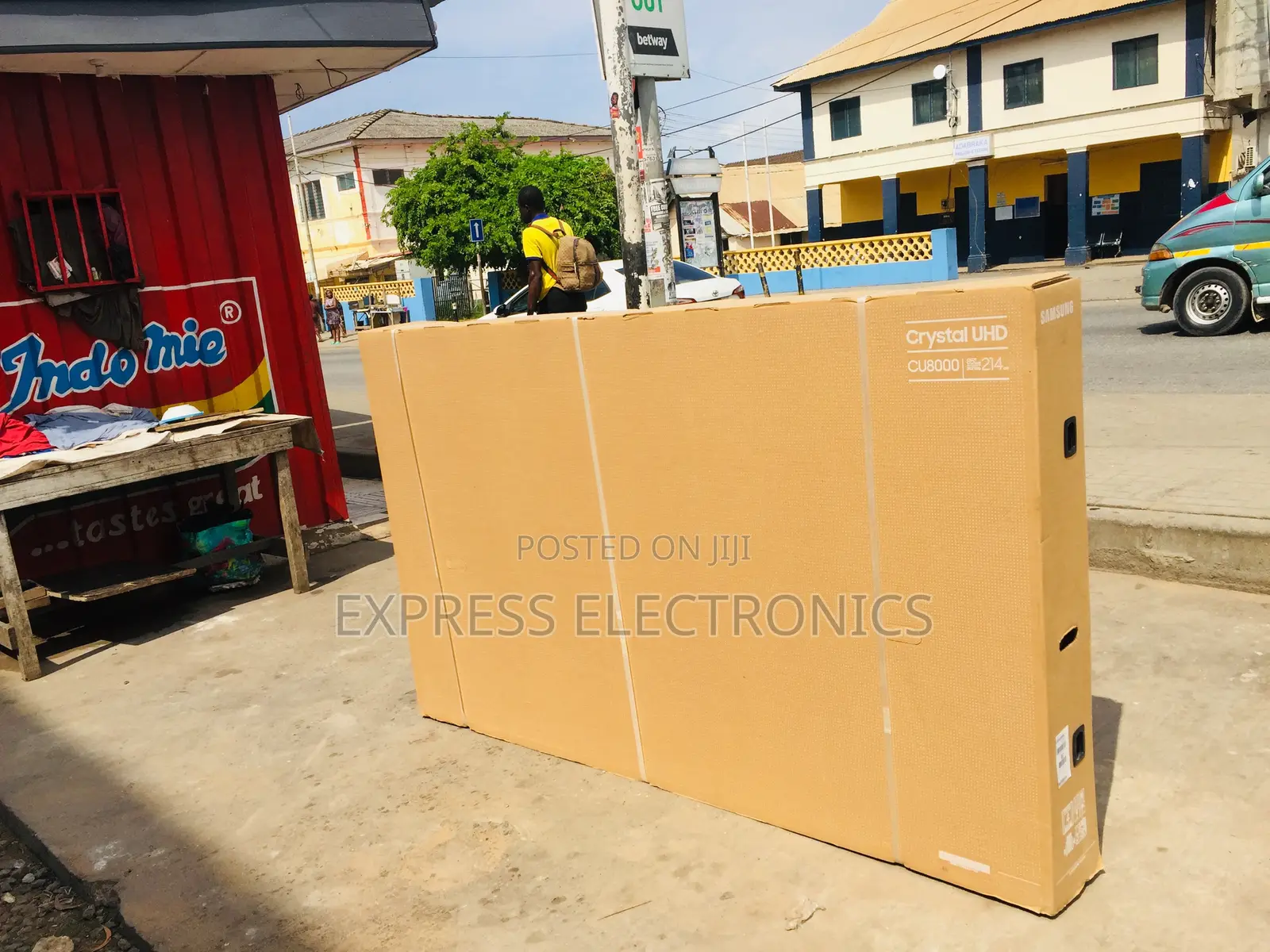 85”Cu8000 Uhd Smart Glossy Slim Television Samsung